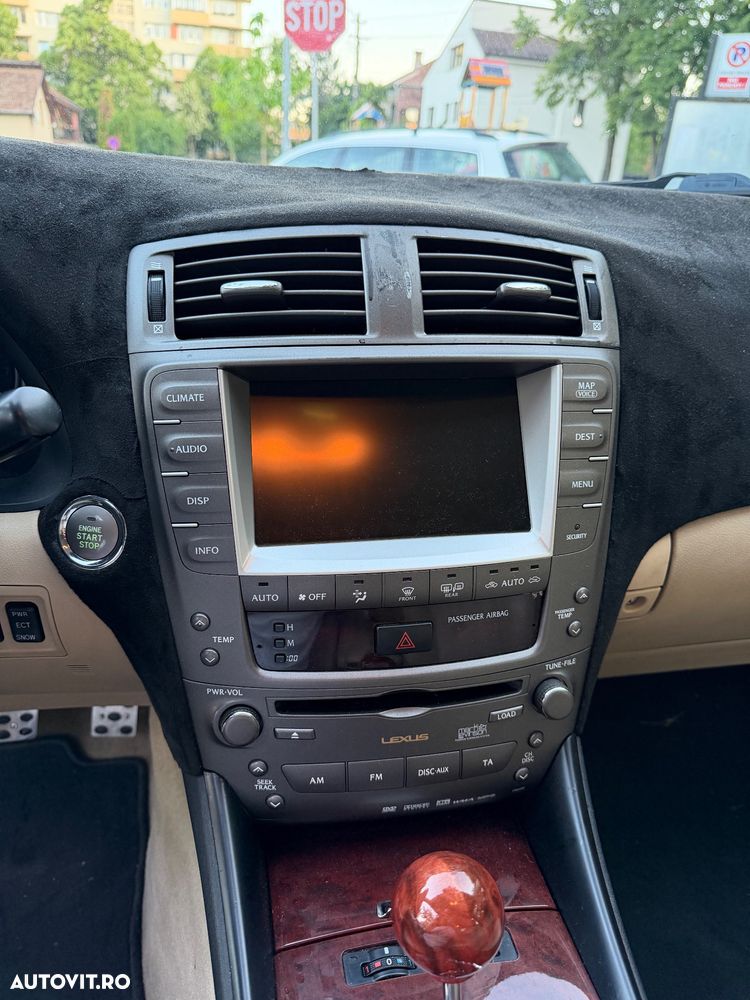 Lexus Seria IS 250 2.5 V6 Aut Luxury - 8
