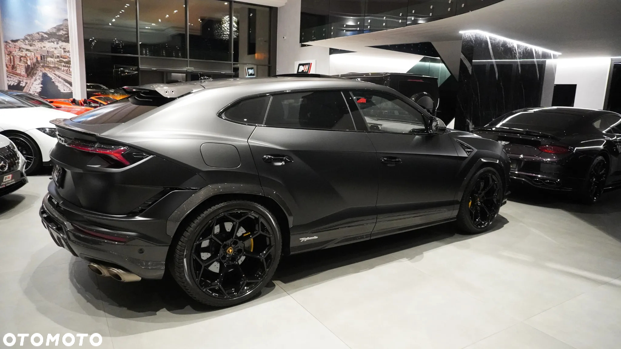 Lamborghini Urus - 3