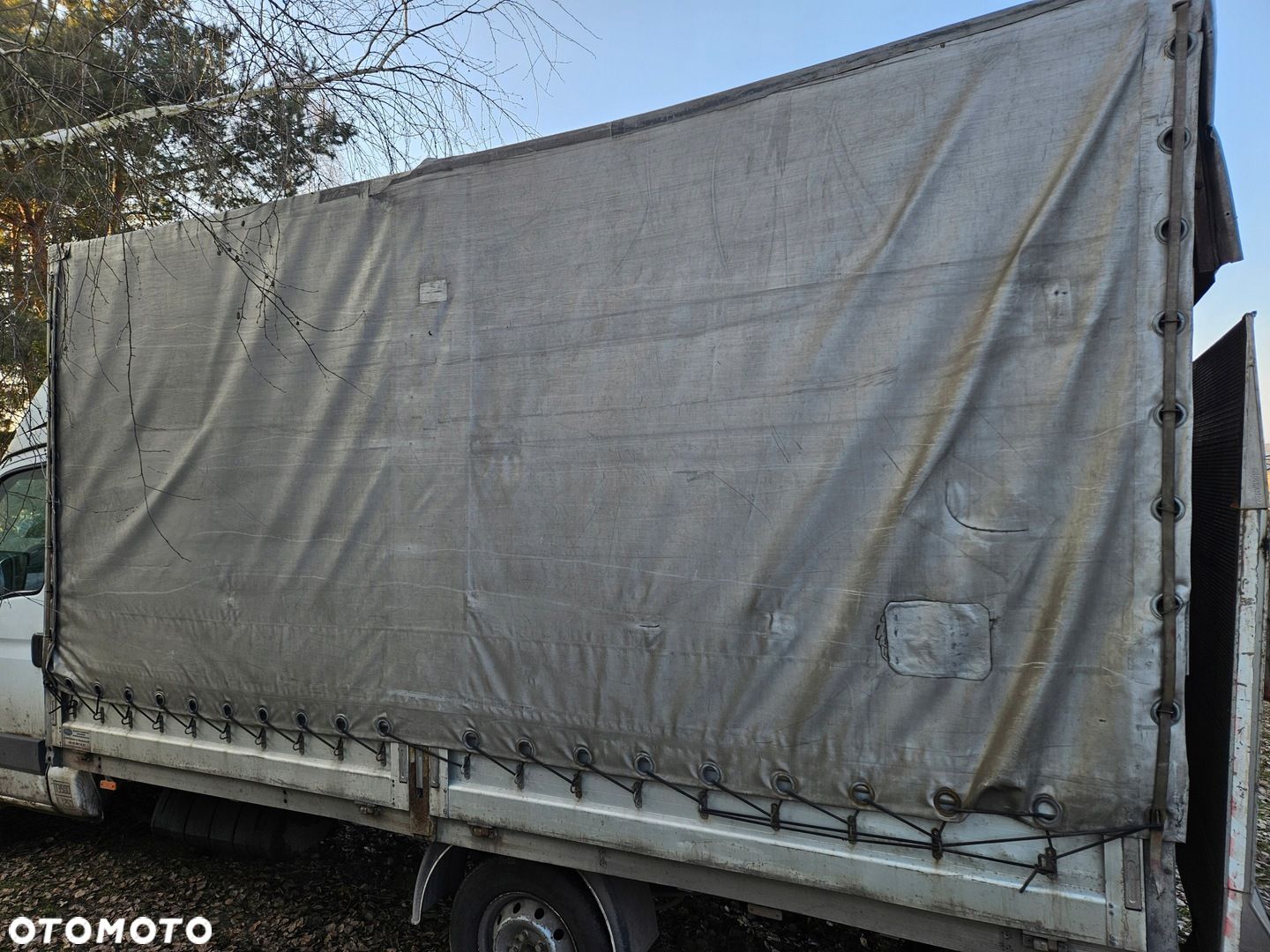 IVECO 420 cm ZABUDOWA PLANDEKA SKRZYNIA ŁADUN MAGAZYN GARAŻ - 1