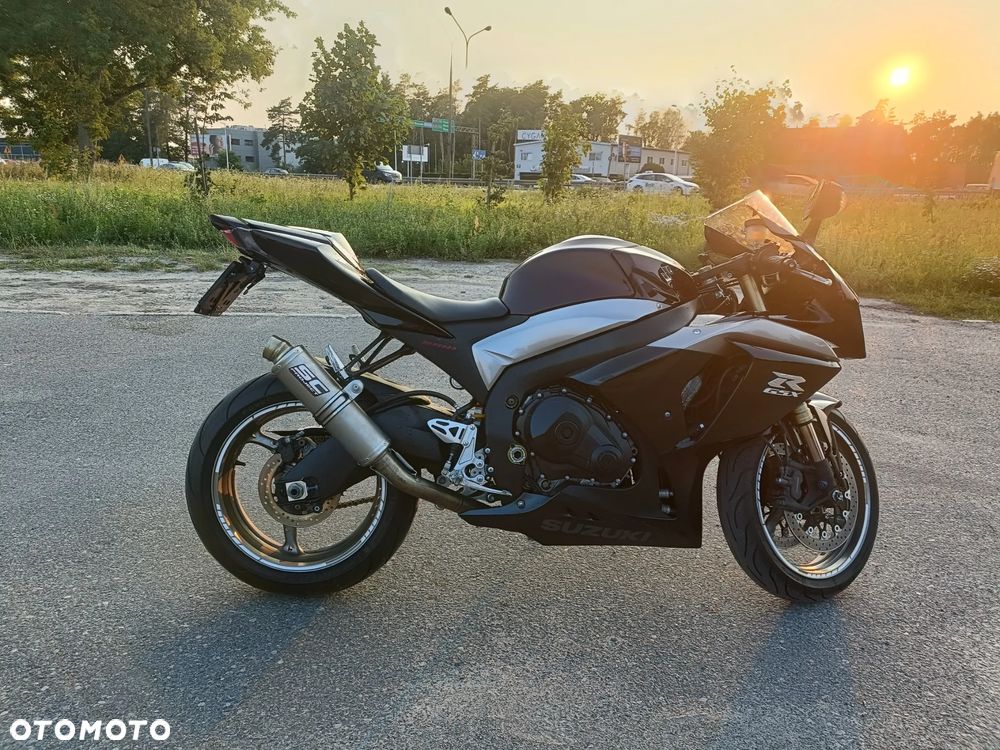 Suzuki GSX-R - 3