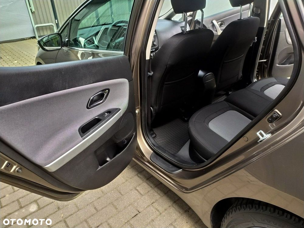 Kia Ceed 1.6 GDI Dream Team Edition - 21