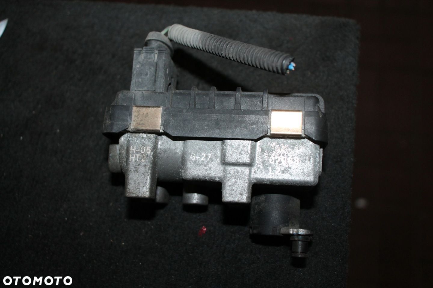 VOLVO V70 S80 XC70 XC60 V50 S40 2.4 D5 NASTAWNIK STEROWNIK TURBINY G27 - 1