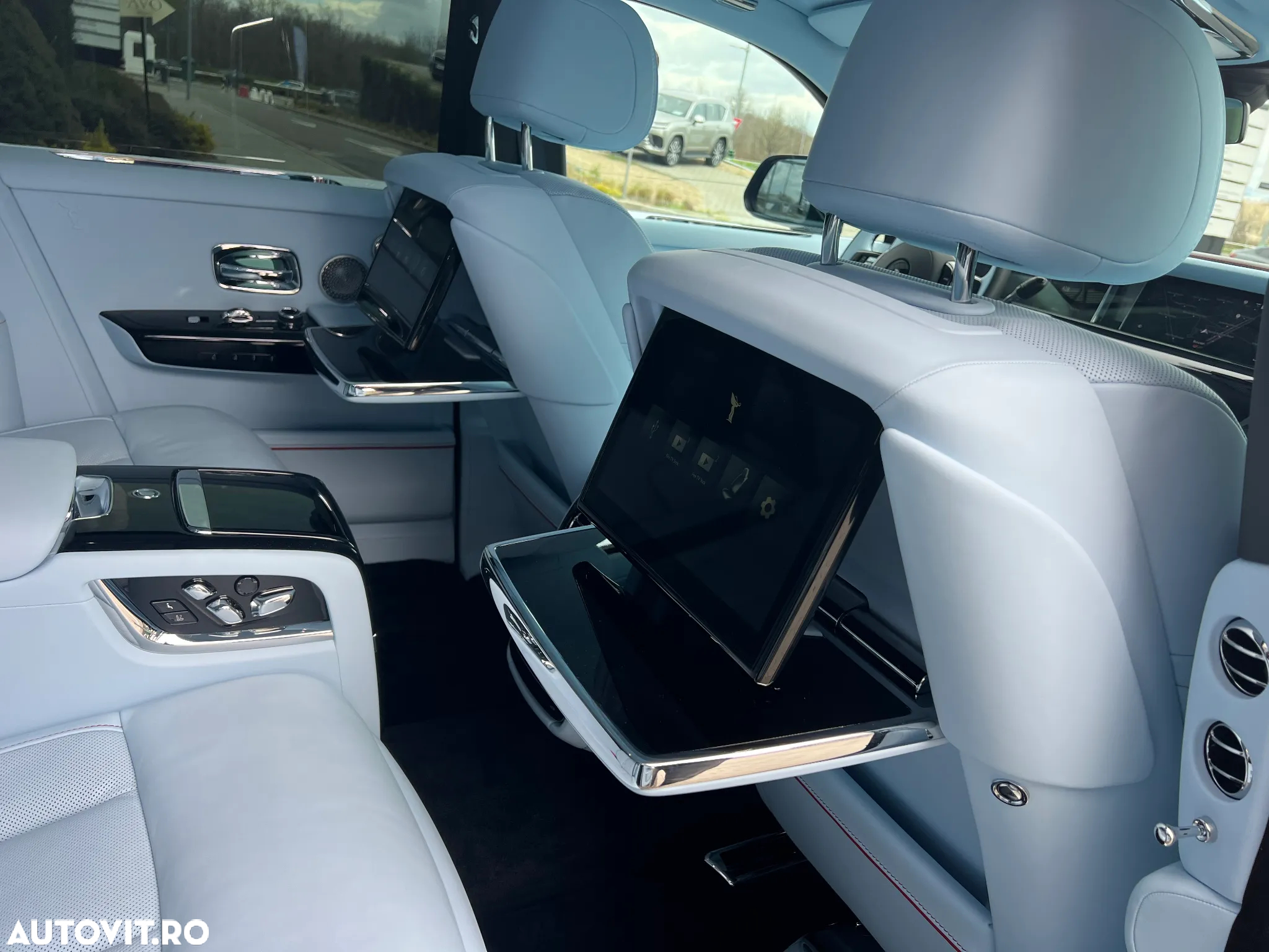 Rolls-Royce Phantom - 17