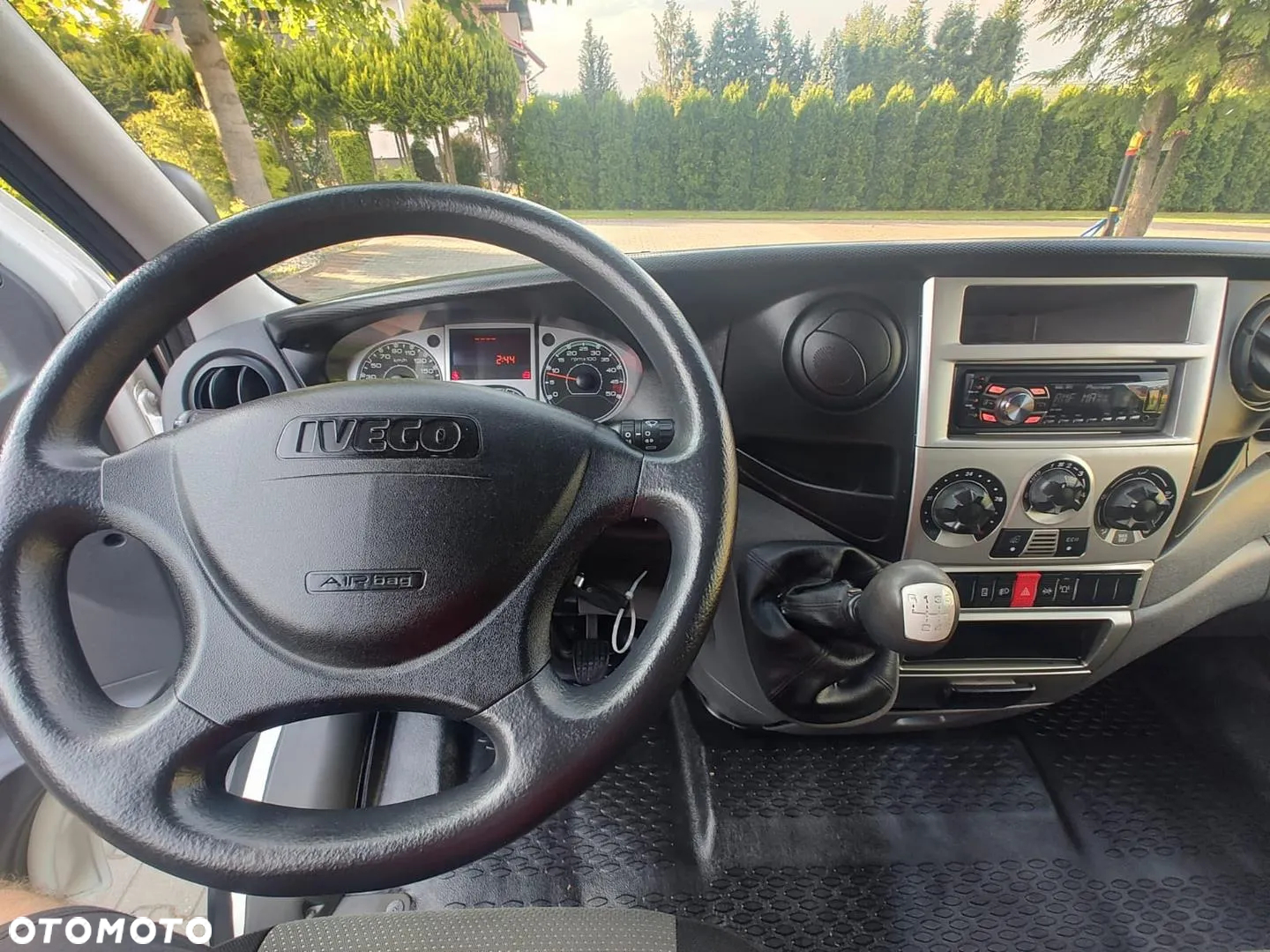 Iveco 35C13 - 24