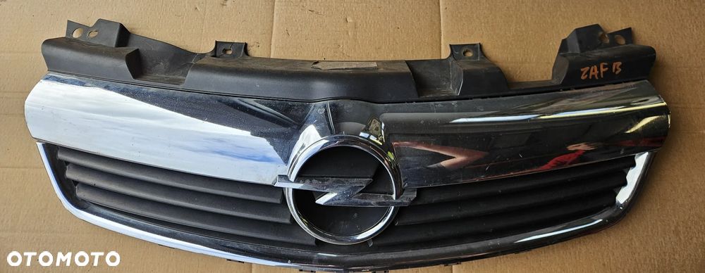 Opel Zafira B II 2 grill atrapa