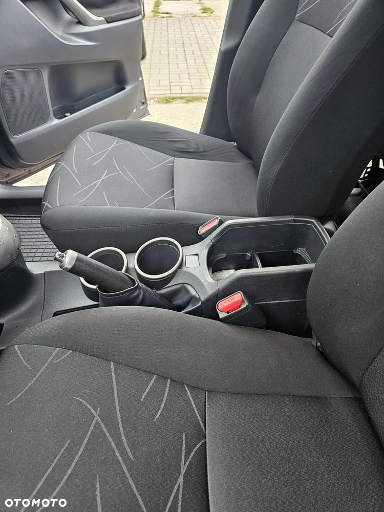 Toyota Verso 1.6 Luna EU5 - 29