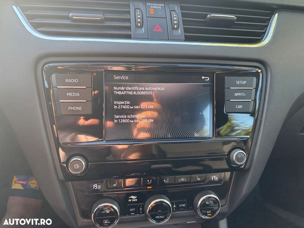 SKODA Octavia 2020 — imagine 10