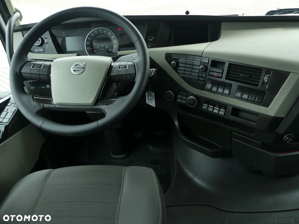 Volvo FH4 460 / EURO 6 / STANDARD / KLIMATYZACJA POSTOJOWA / - 27
