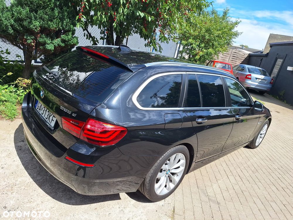 BMW Seria 5 525d - 3