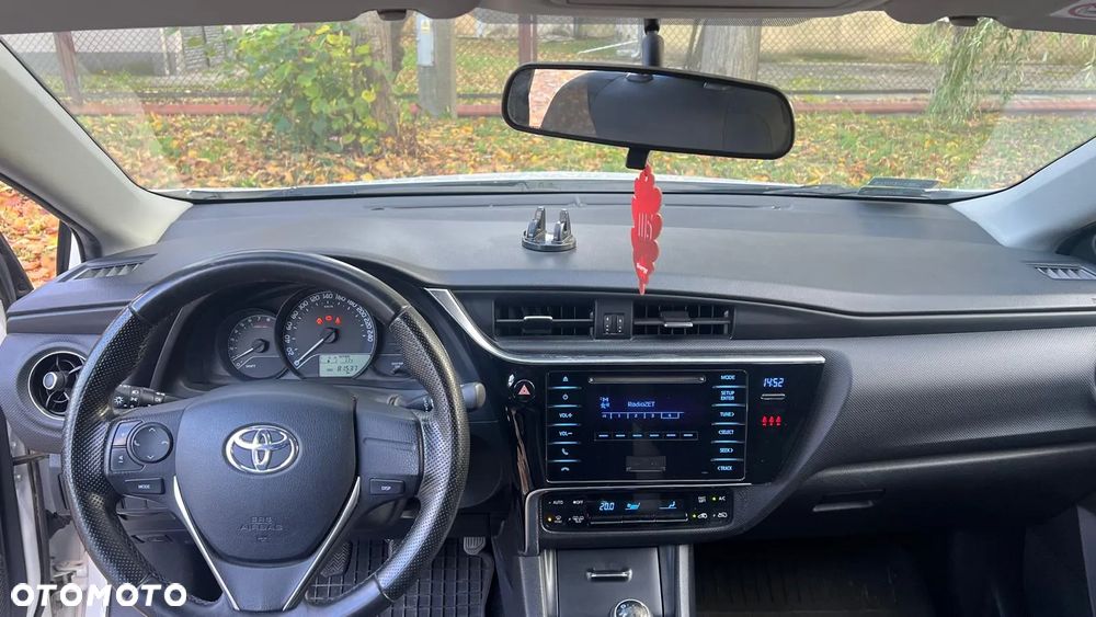 Toyota Auris 1.33 VVT-i Active - 2