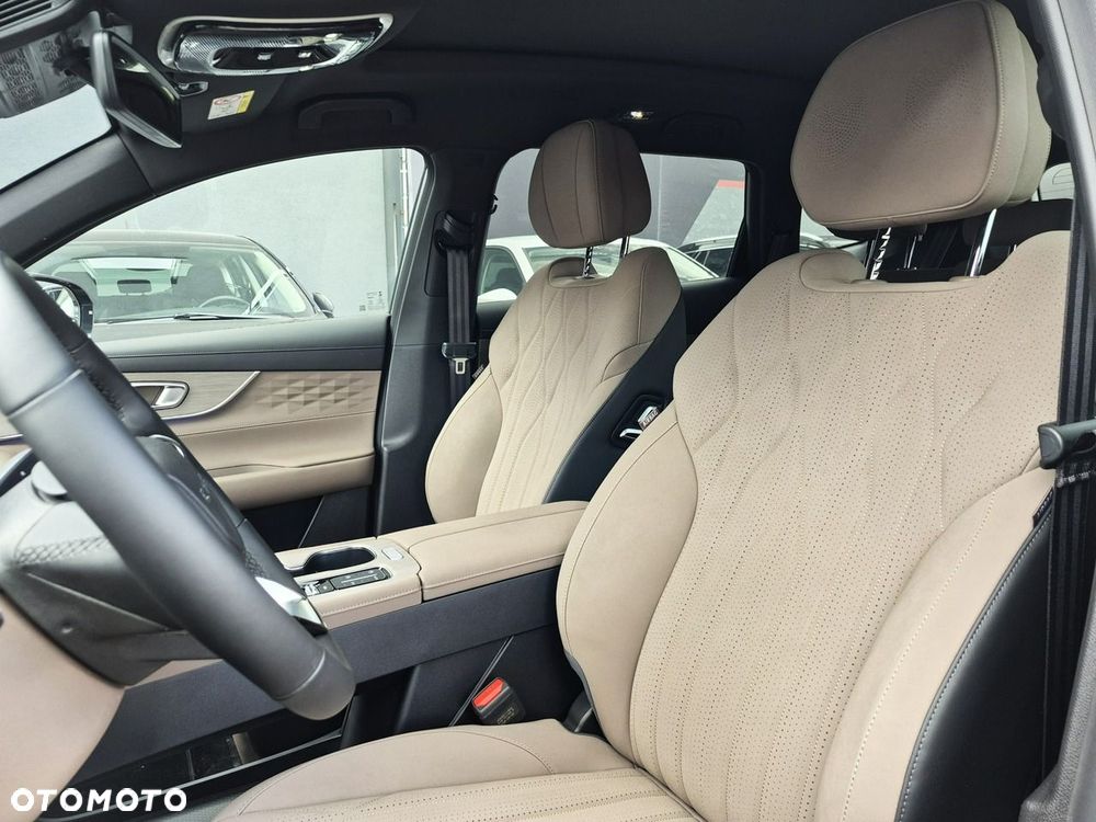 Chery Tiggo 8 1.5 T-GDI Super Hybrid Prestige DCT - 23
