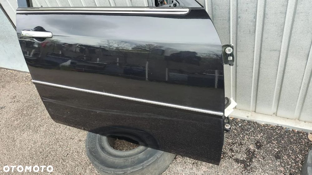 DRZWI PRAWY PRZÓD PRZEDNIE KOMPLETNE KLAMKA LISTWA KOLOR CZARNY PXR ORYGINALNY LAKIER CHRYSLER 300C EUROPA - 2