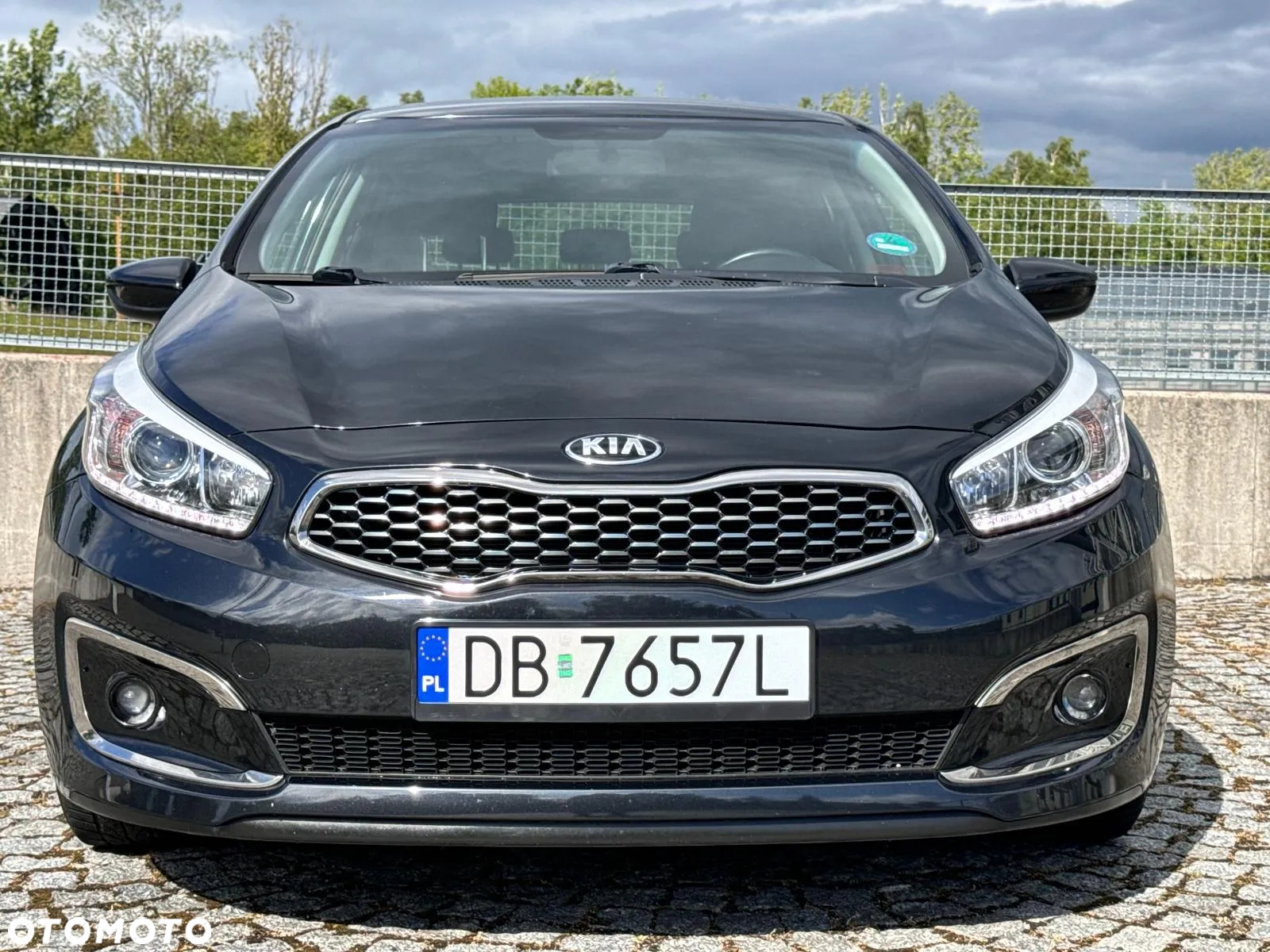 Kia Ceed 1.4 CVVT Dream Team Edition - 6
