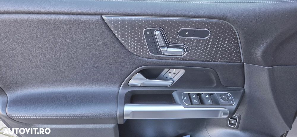 Mercedes-Benz GLB - 9