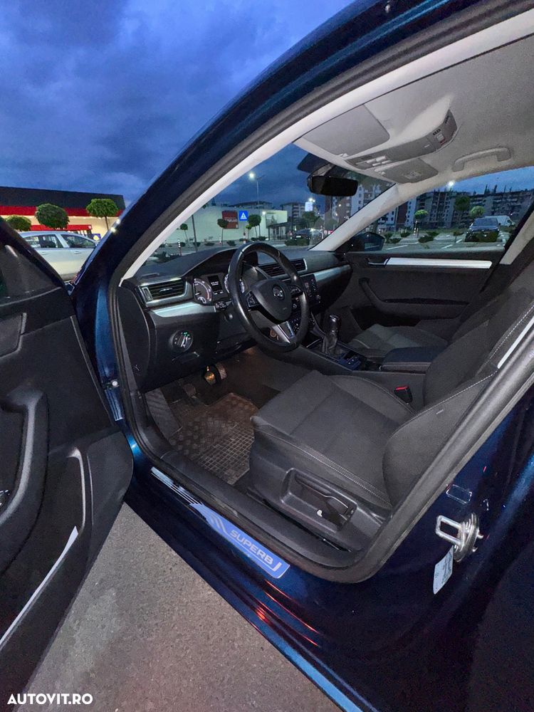 Skoda Superb 2.0 TDI Ambition - 11