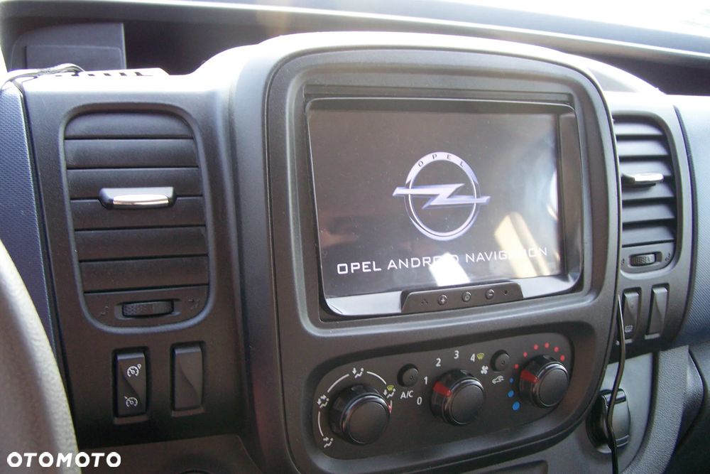 Renault Trafic - 13