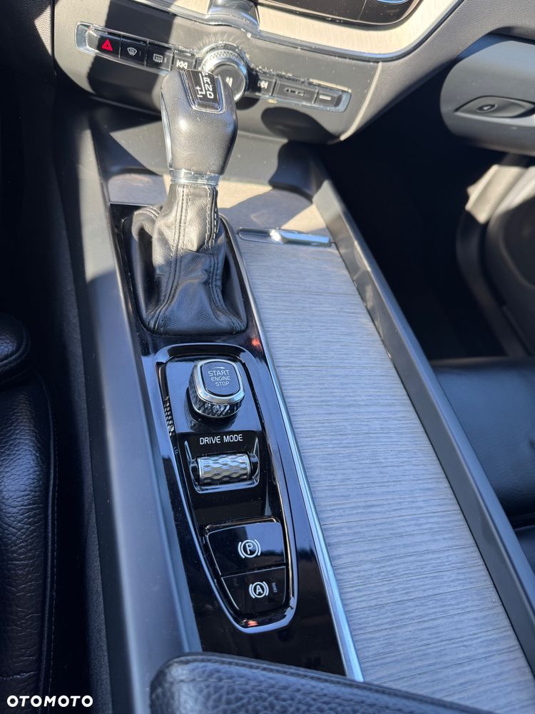 Volvo XC 60 T5 AWD Inscription - 19