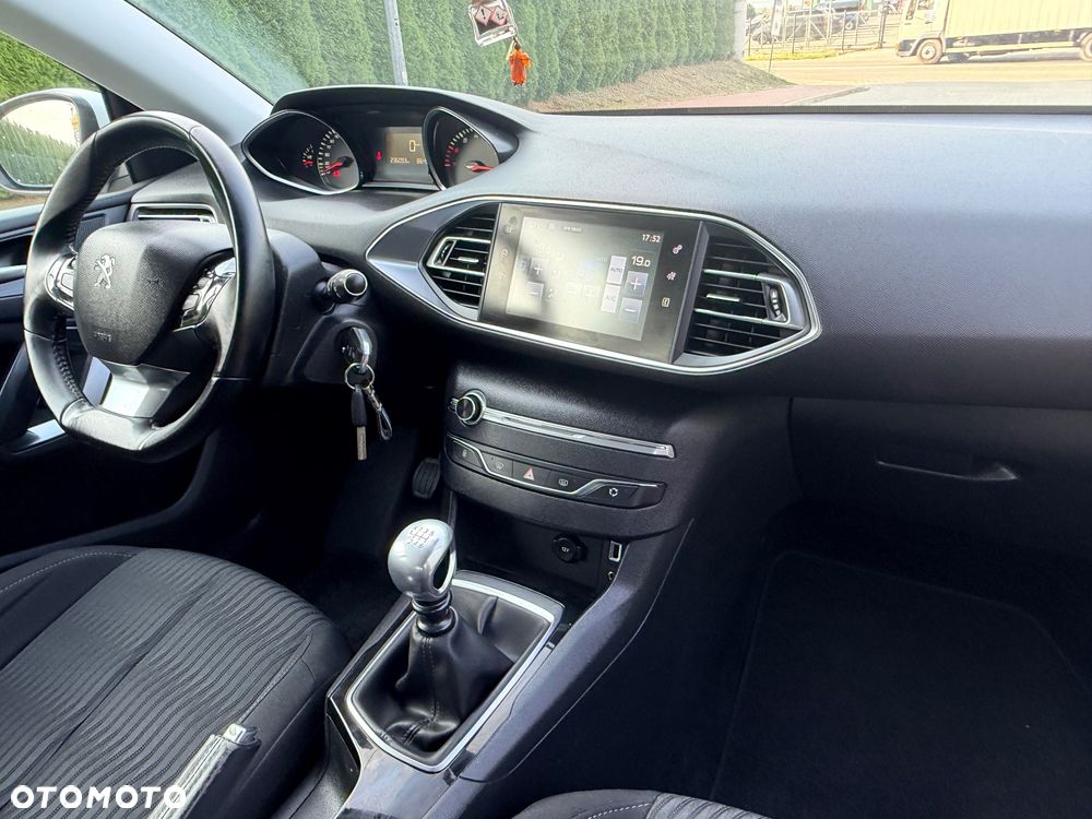 Peugeot 308 - 22
