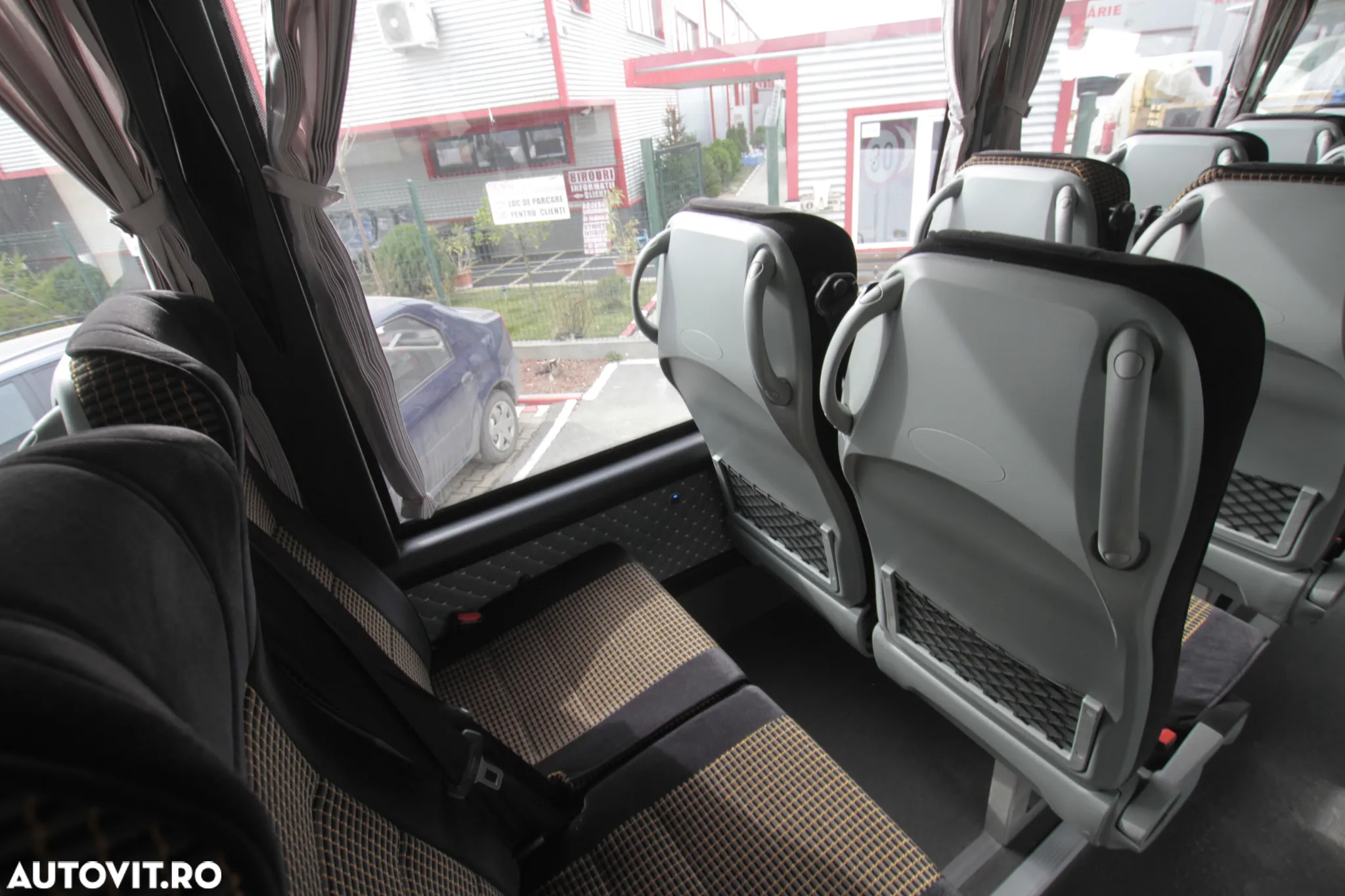 Iveco 70C18 29+1+1 locuri - 18