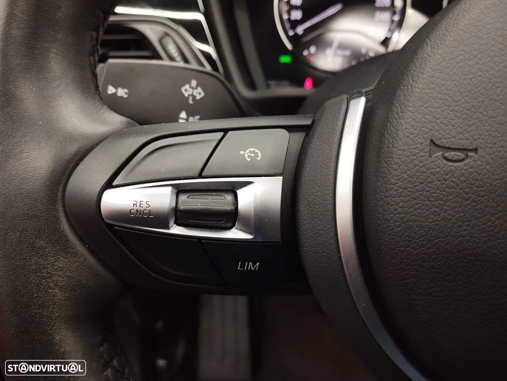 BMW X1 18 d sDrive Auto - 24