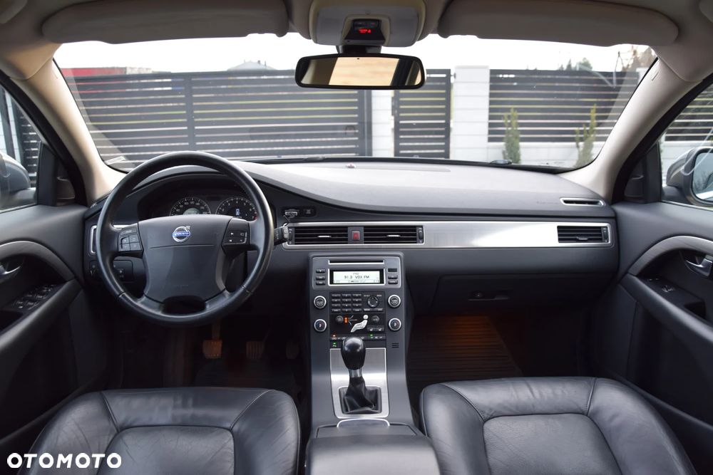 Volvo V70 2.5T Summum - 8