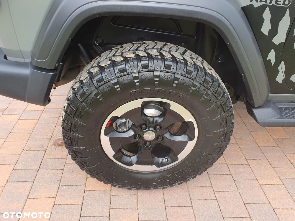 Jeep Wrangler - 11