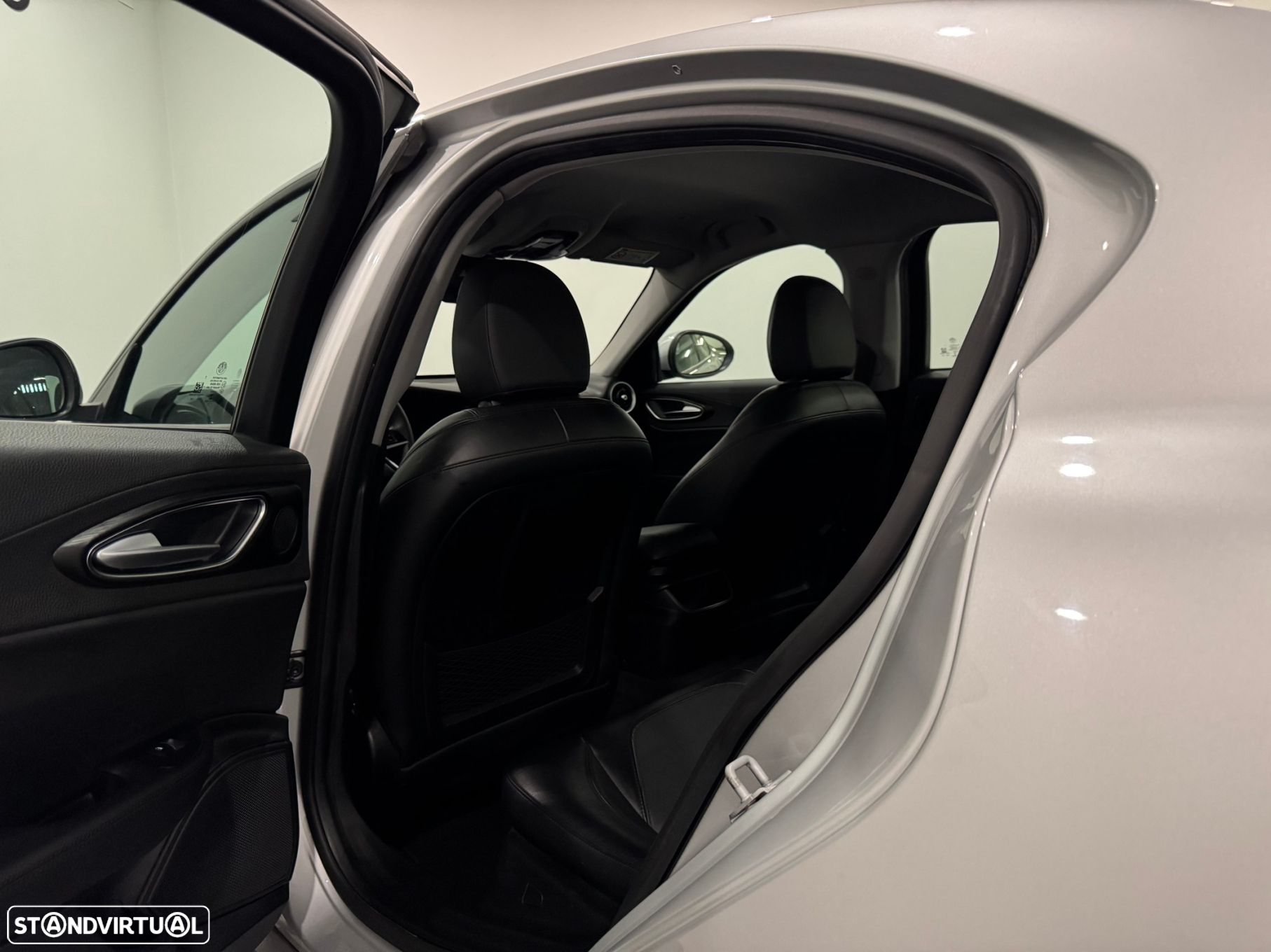 Alfa Romeo Giulia 2.2 D Super - 30