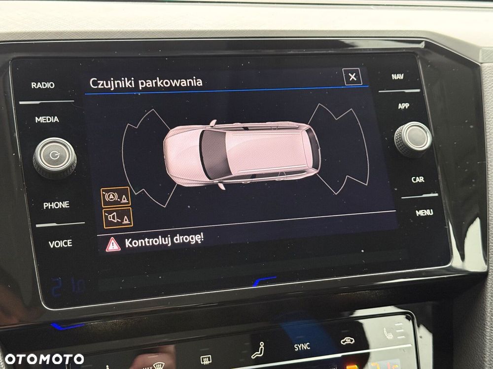 Volkswagen Passat Variant 2.0 TDI EVO Business DSG - 16