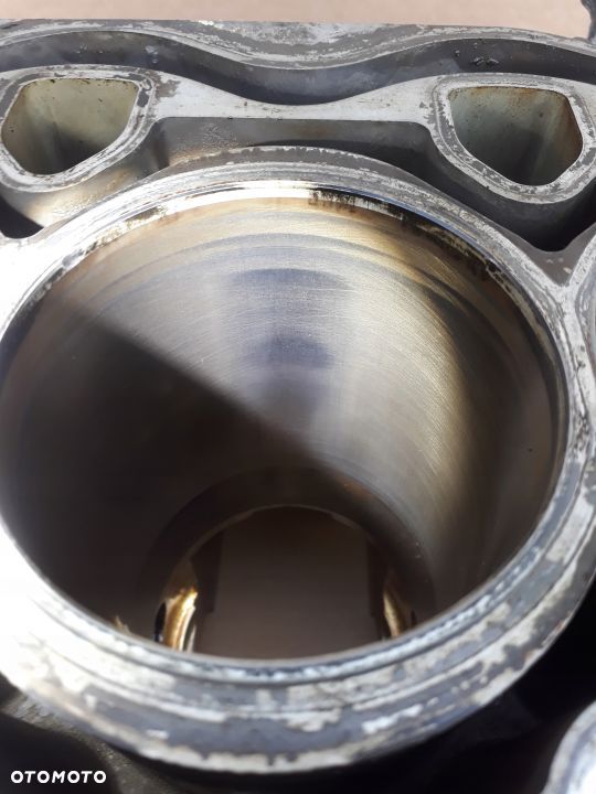 BMW E90 320i 2.0 N43B20A BLOK SILNIKA PODSTAWA - 7