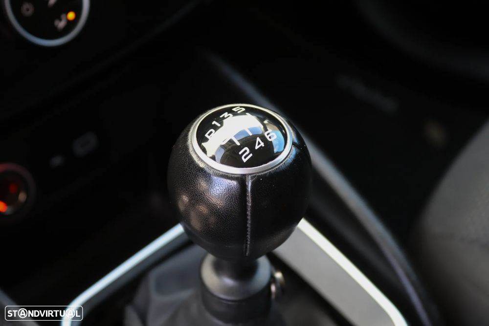 Fiat Tipo Station Wagon 1.3 M-Jet Lounge Tech - 16