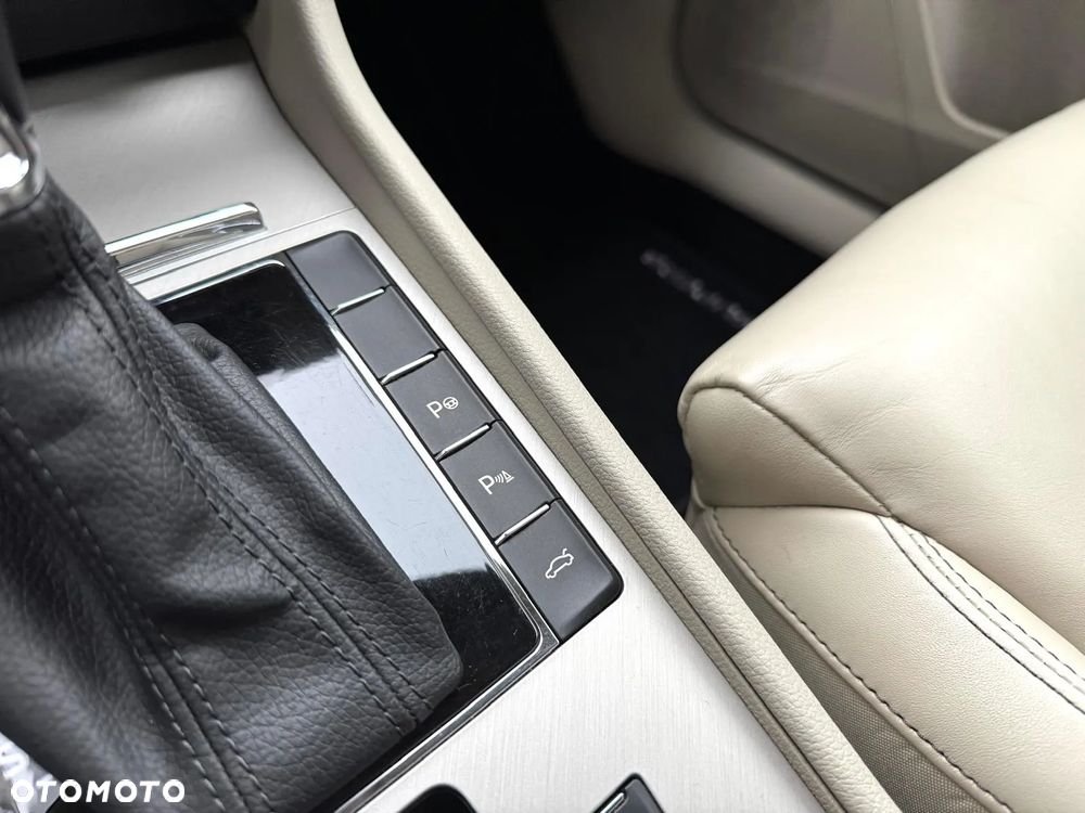 Skoda Superb 2.0 TDI 4x4 L&K DSG - 36