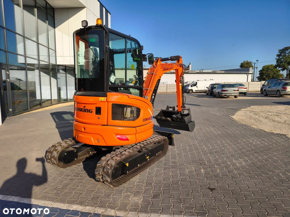 Kubota LONKING CDM6025 3 ŁYŻKI - 8