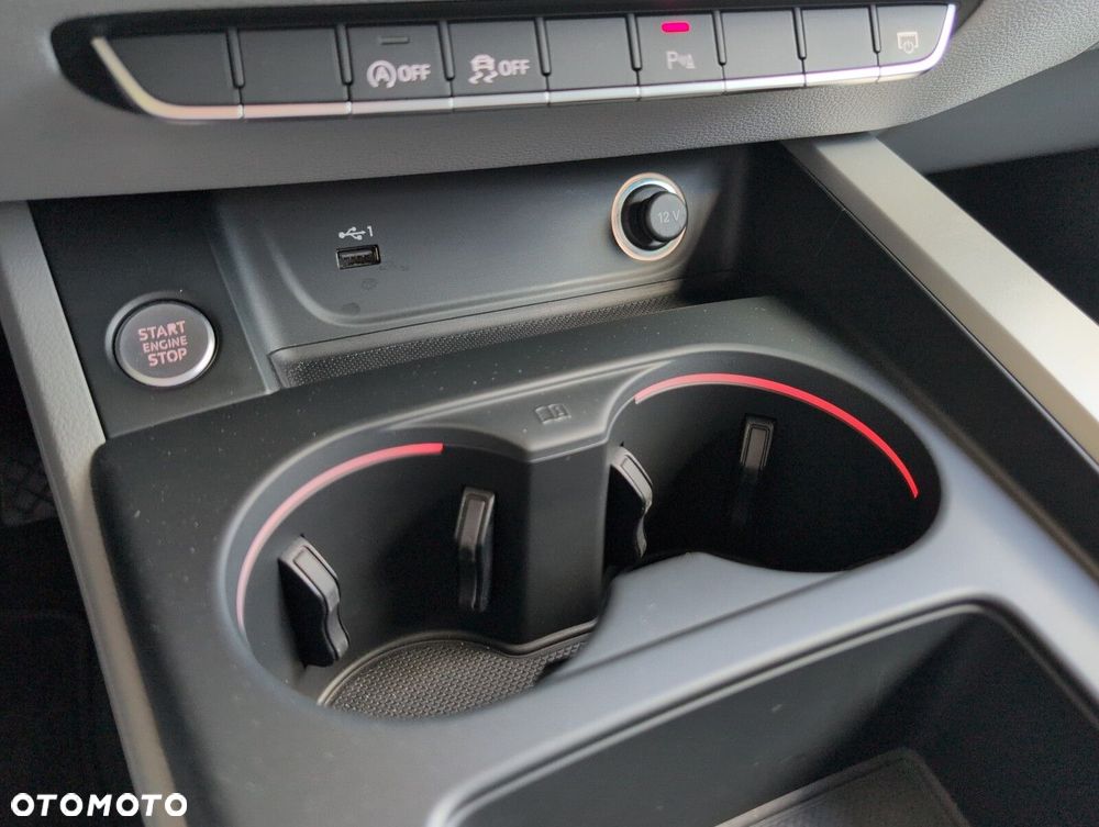 Audi A4 Avant - 32
