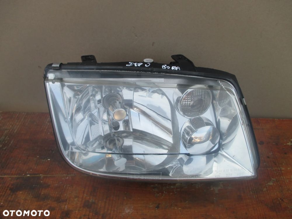 lampa prawa VW Bora TYC Europa - 1
