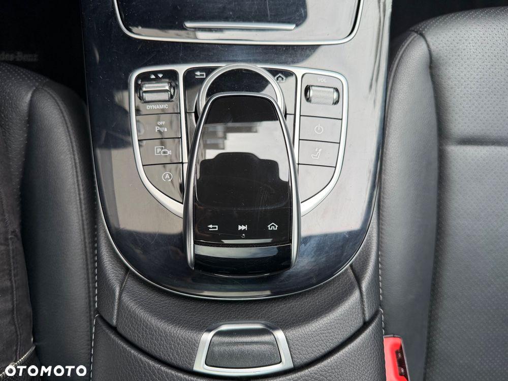 Mercedes-Benz Klasa E 200 CGI BlueEFFICIENCY Automatik Avantgarde - 30