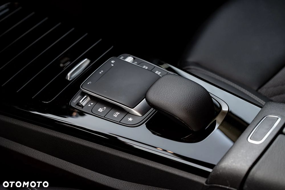 Mercedes-Benz Klasa A 180 Style 7G-DCT - 10