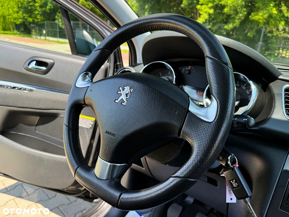Peugeot 3008 1.6 HDi Style - 35