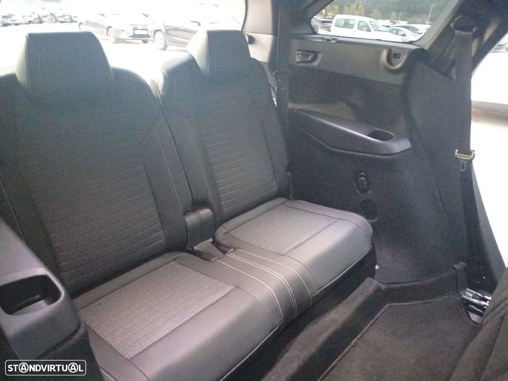 Peugeot 5008 1.2 Hybrid Allure e-DCS6 - 19