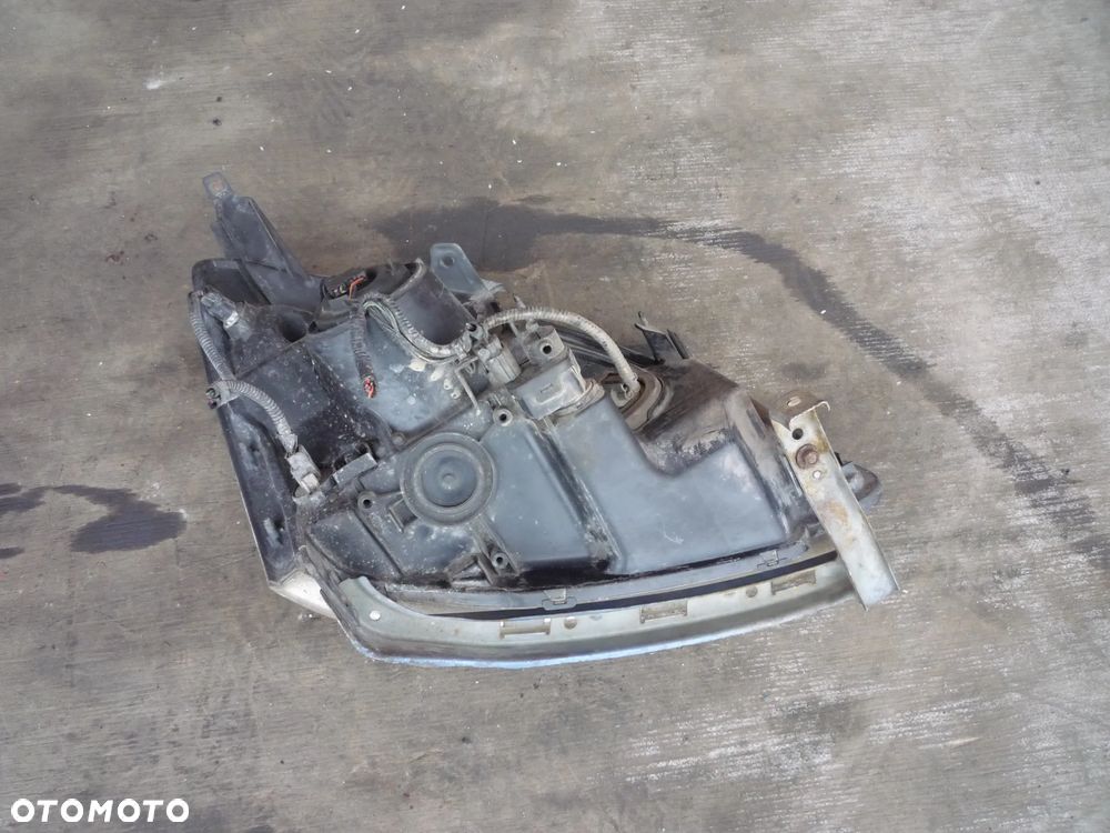 LEXUS RX 300 II LAMPA TYLNA LEWA LUB PRAWA - 11