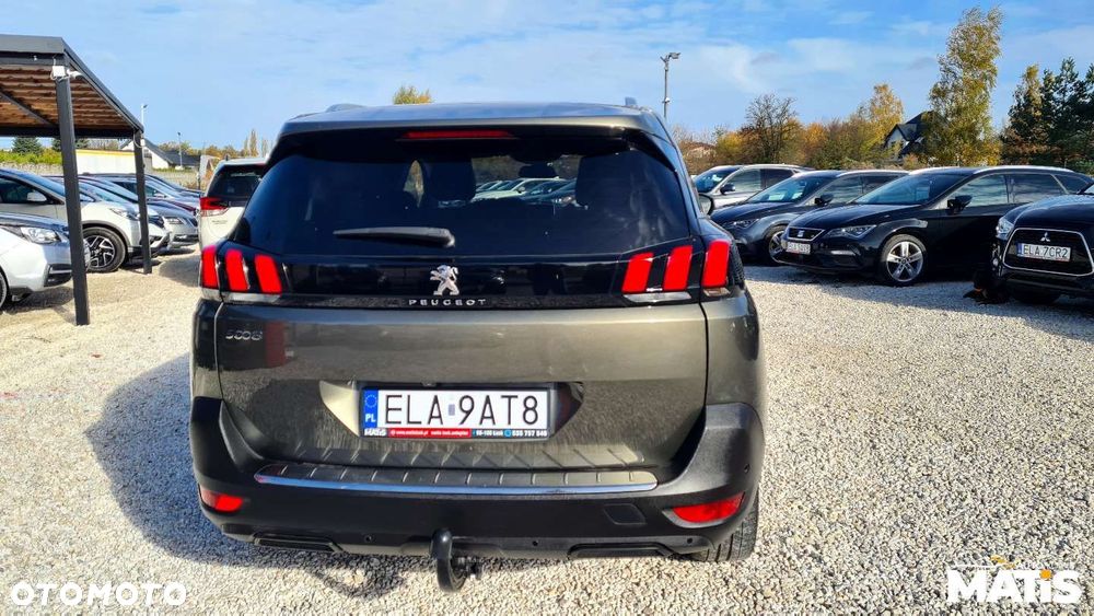 Peugeot 5008 - 32