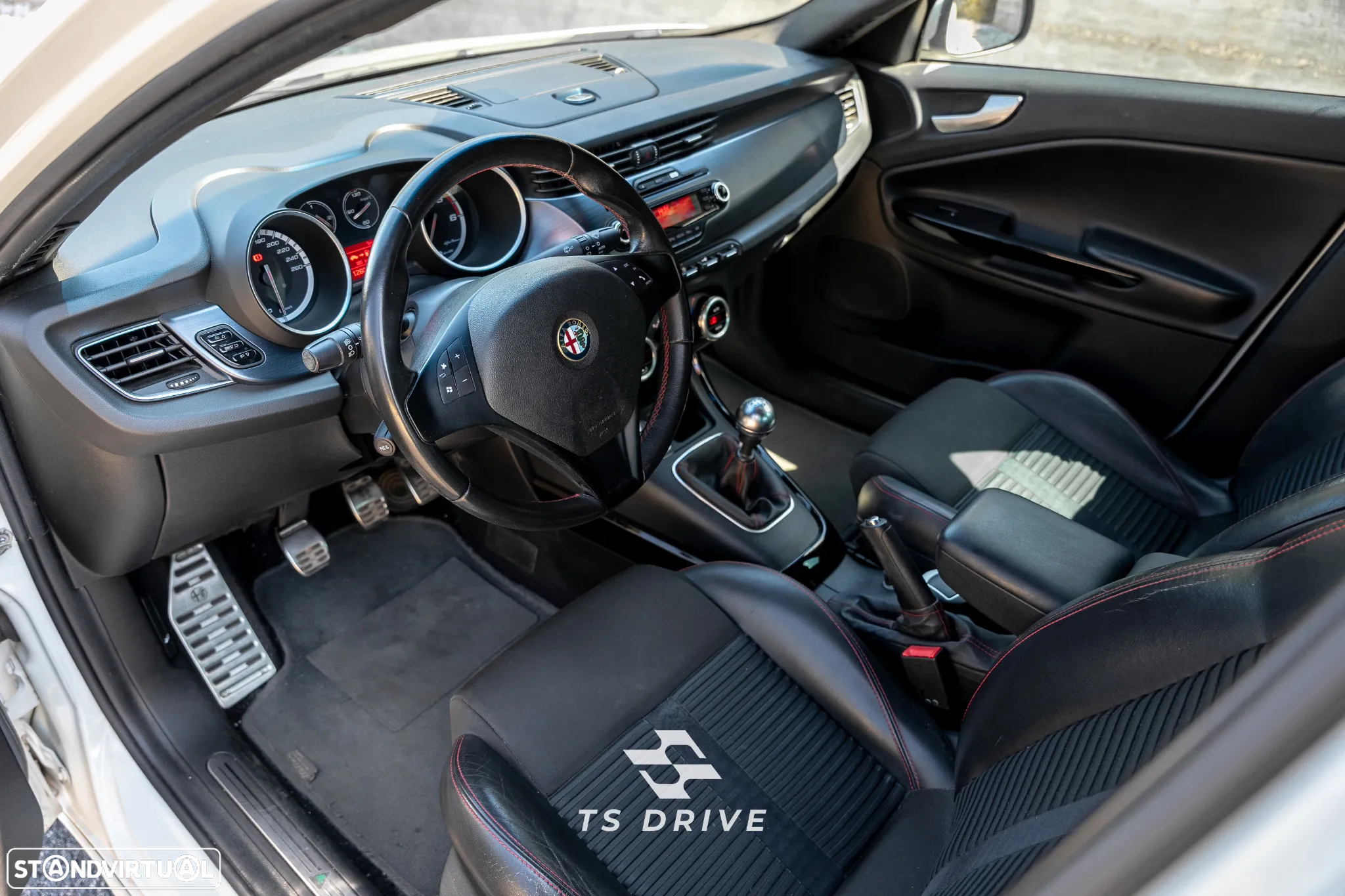 Alfa Romeo Giulietta 1.6 JTDm Veloce - 6