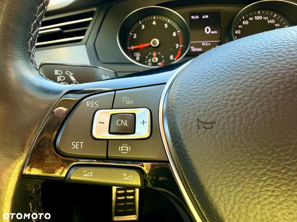 Volkswagen Passat 1.5 TSI EVO Trendline - 17