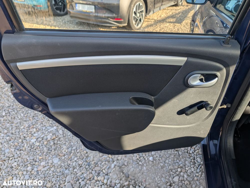 Dacia Logan 1.5 dCi Ambiance - 14