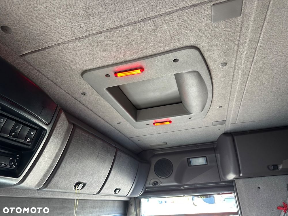 Renault Magnum DXI 460 - 18