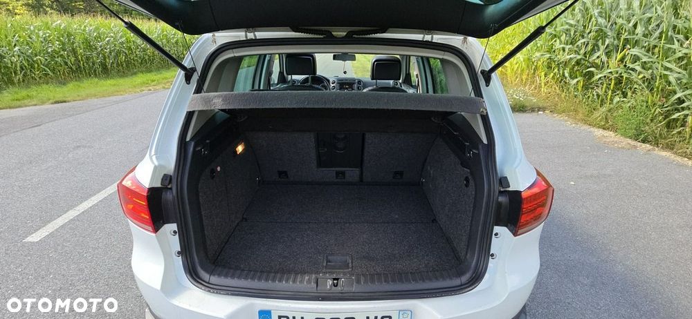 Volkswagen Tiguan - 12