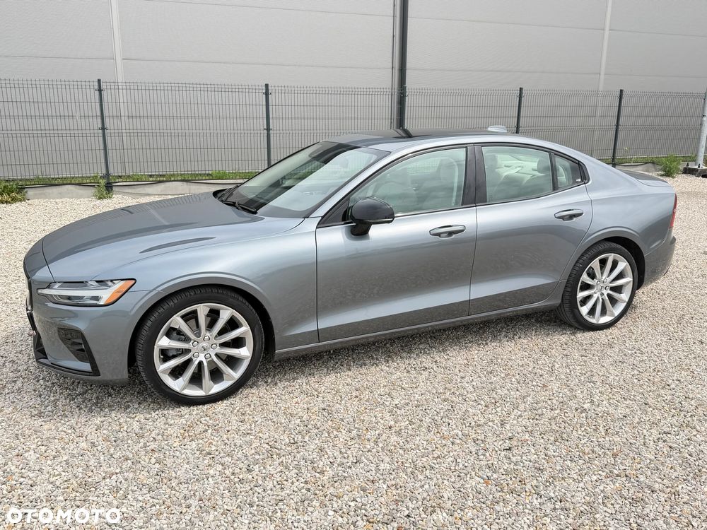 Volvo S60 T5 AWD Momentum Pro - 11