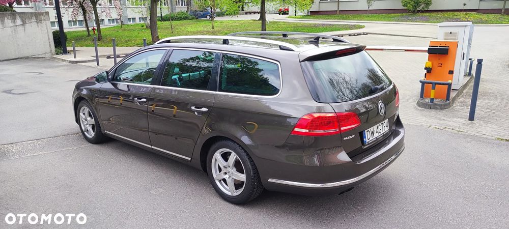 Volkswagen Passat Variant 2.0 TDI BlueMotion Technology Highline - 2