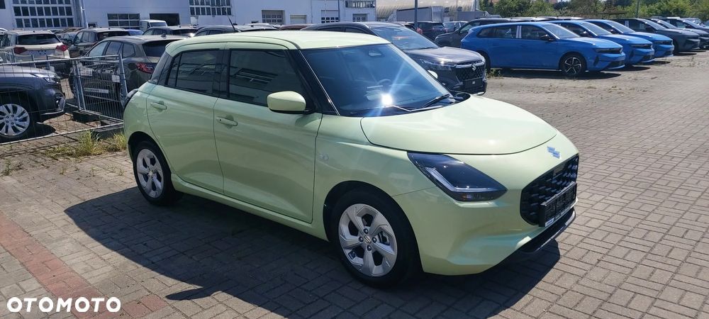 Suzuki Swift 1.2 Dualjet SHVS Premium Plus CVT - 2