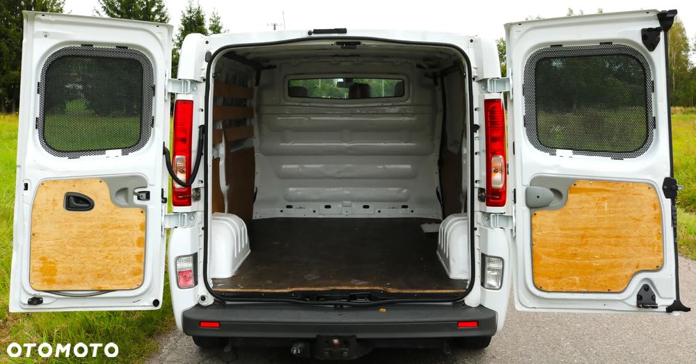 Opel Vivaro - 11