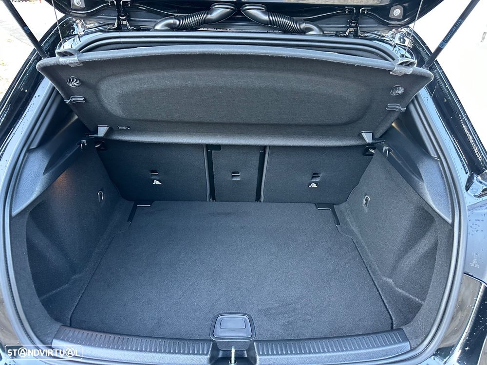 Mercedes-Benz A 200 AMG Line - 32